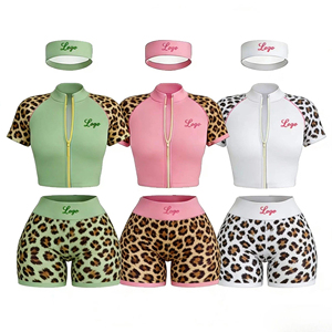 Ensemble de shorts 2 pièces pour femmes, imprimé léopard 3D, en spandex/nylon, avec logo personnalisable sur le devant - Product Image 3