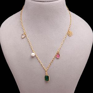 Collier artisanal en quartz vert avec breloque en pierres précieuses multicolores, plaqué or 18 carats sur argent sterling 925 - Product Image 2