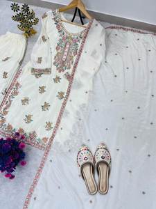 Conjunto de Top y Pantalones Plazzo con Dupatta en Tela de Seda Chinon Pura, Estilos Elegantes y Sofisticados, Hermosa Combinación de Colores, a Precio de Mayoreo - Product Image 6