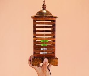 Lampe de table artisanale en bois de qualité supérieure, lampe carrée en bois rayé vintage, décoration intérieure, éclairage pour chambre à coucher et salon - Product Image 2