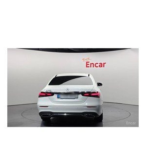 Mercedes-Benz Clase E E250 AMG Line, Modelo de Junio de 2022, con 39,216 km, Caja de Cambios Automática, Asientos de Cuero, Cámara Trasera - Product Image 4