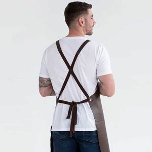 Tablier en cuir ergonomique pour les passionnés de grillades et de barbecues, idéal pour une utilisation prolongée, tablier en cuir imperméable pour travaux salissants - Product Image 2