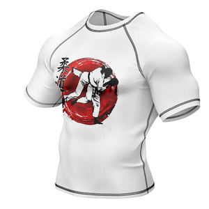Vente en gros de rashguards MMA respirants à manches courtes personnalisés avec impression par transfert thermique pour hommes, rashguards personnalisés en gros - Product Image 3