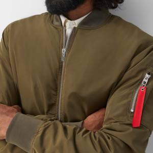 Chaqueta Bomber de Satén Personalizada al por Mayor, de Alta Calidad, para Hombre, Nuevo Diseño, Estilo Urbano, con Cuello Alto, para Invierno y Lluvia - Product Image 6