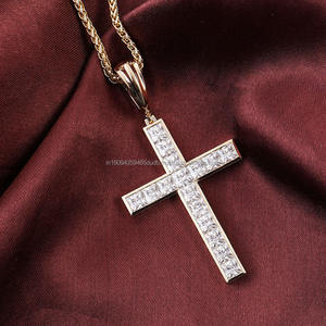 Pendentif croix en moissanite taille princesse de luxe, fabriqué en argent sterling 925, collier statement chrétien hip-hop pour homme - Product Image 5