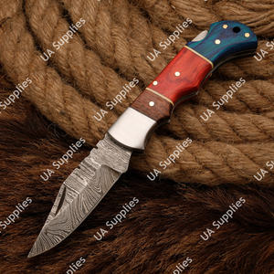 Couteau de poche pliant en acier Damas fait main sur mesure, lame haute dureté, pour la chasse, le camping, l'EDC, tactique, OBM/ODM - Product Image 4
