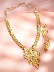 Conjunto Clásico de Collar y Pendientes Chapados en Oro de 24K con Diseño de Borla para Mujer, Joyería de Boda - Product Image 4