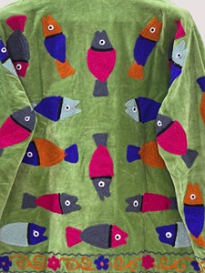 Chaqueta de Terciopelo Bordada a Mano con Cuello Mandarín, Manga Larga, Talla Grande para Mujer, Diseño Floral Otoñal, Cierre de Cremallera - Product Image 4