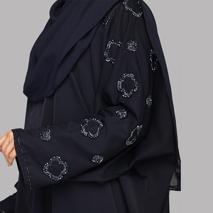 Fabricant d'Abayas pour Femmes en Marque Blanche : Abaya Kimono Ouverte sur le Devant avec Solutions de Personnalisation de Marque - Product Image 4