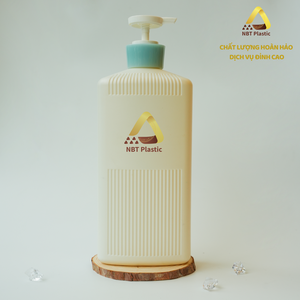 Bouteille rectangulaire en plastique HDPE 2L avec pompe à mousse Fournisseur d'emballage cosmétique OEM pour shampooing, lotion après-shampooing au Vietnam - Product Image 2