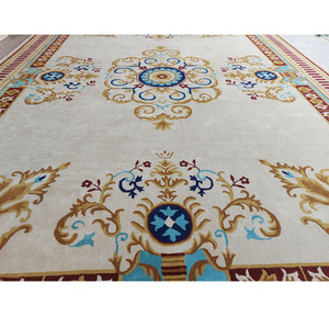 Venta Directa de Fábrica: Alfombra de Lana Lujosa Hecha a Mano con Diseño Bordado Multicolor para Decoración de Pisos en Sala de Estar - Product Image 1