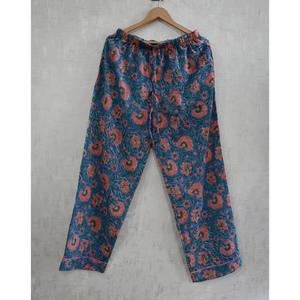 Ensemble de pyjama en coton à imprimé floral fait main pour femmes, coupe décontractée, ensemble de vêtements de détente et de nuit - Product Image 6