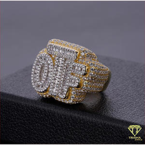 Bague pour homme surdimensionnée en argent 925 de qualité supérieure avec moissanite sertie en barre, plaquée rhodium, style Hip Hop, pour la vente en gros de bijoux de boutique - Product Image 3