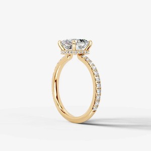 Anillo de compromiso geométrico de moissanita de 8 mm con corte cojín y engaste de garras, chapado en oro amarillo sobre plata de ley 925, clásico nupcial - Product Image 3