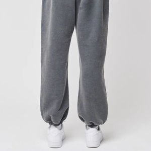Pantalons de jogging pour hommes athlétiques - Légers et amples, parfaits pour la salle de sport ou les activités de plein air - Product Image 3