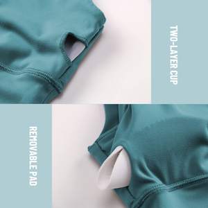 Soutien-gorge de sport Racerback rembourré pour femme, léger, respirant et réversible, idéal pour le yoga et la gym - Product Image 4