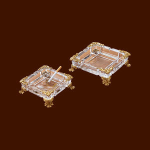 Cenicero de Cigarros de Latón Decorativo de Lujo con Acabado Metálico Elegante para Salones de Cigarros, Bares en Casa, Fiestas, Restaurantes y Regalos - Product Image 4