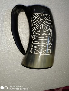 Mug artisanal en corne de buffle éco-responsable et durable, poli pour la décoration intérieure, type chopes médiévales - Product Image 5