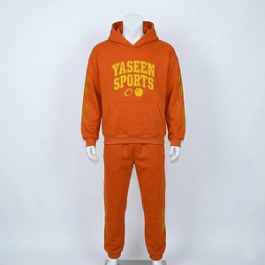 Conjunto Deportivo Premium 2 en 1 con Capucha y Pedrería para Hombre y Mujer - Diseño Lujoso y Brillante para Invierno - Product Image 1