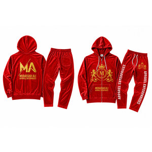ชุดวอร์มมีฮู้ดสีแดงผ้ากำมะหยี่ ยี่ห้อ Mudassar Ali Apparel Enterprises ผลิตจากโพลีเอสเตอร์ 100% หนัก 350 กรัมต่อตารางเมตร ซิปยาวเต็มตัวพร้อมกระเป๋าหน้า - Product Image 3