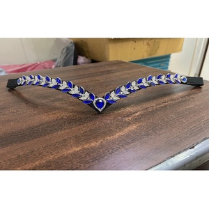 LLT - Diadema para Caballo en Forma de V con Cristales Azules y Transparentes, Cuero Negro con Pedrería, Cómoda y Duradera, Decoración para Caballo en 4 Tamaños - Product Image 1