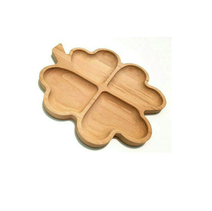 Plateau de service triangulaire en bois artisanal avec 3 compartiments, organisateur de collations et d'assaisonnements géométrique écologique, rustique - Product Image 3