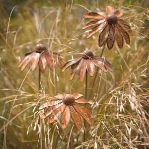 Red Metal Starburst Garden Stakes Outdoor Decor Modern Style Plastic Coated for Yard and Patio - Product Image 2