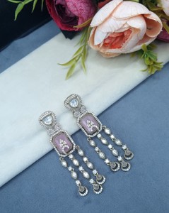 Handcrafted Delicate Radiant <b>Cut</b> <b>Stone</b> Kundan Chandelier Earrings Antique Gold Plated Earrings <b>For</b> Special Occasion And Parties - Product Image 2