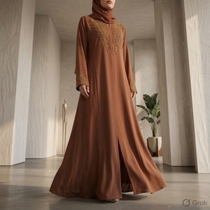 Abaya islamique marron en organza, longueur ras du sol, coupe droite modeste, avec broderie, perles et motifs imprimés décoratifs - Product Image 4