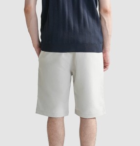 Shorts Bermuda Blancs Unis pour Hommes, Taille Mi-Haute, Fermeture à Cordon, Séchage Rapide, Style Décontracté, en Polyester Tissé - Product Image 2