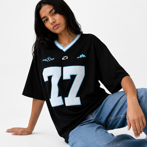 Camiseta de Fútbol Americano Personalizada para Mujer, Estilo Vintage con Número Gráfico, Ropa Deportiva Urbana, Venta al Por Mayor - Product Image 6