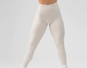 Pantalones de yoga de cintura alta para mujer, sin costuras, de spandex/nylon acanalado, para gimnasio, entrenamiento, fitness, levantamiento de glúteos, venta al por mayor - Product Image 3