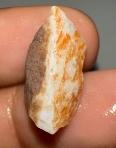 Ópalo Natural Australiano de 6.80 Quilates, Ópalo Multifuego de Coober Pedy, Gema en Forma Fantasía, Precio al por Mayor, Piedra en Bruto - Product Image 2