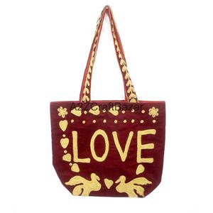Grossiste de sacs fourre-tout en velours brodés, design Love, rouge et or, sac de shopping à bandoulière, grande taille - Product Image 1