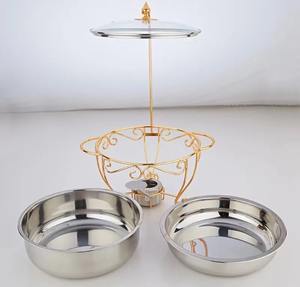 Recipientes modernos de metal para calentar comida con tapa de vidrio, ideales para servir platos principales calientes y guarniciones calientes. - Product Image 4