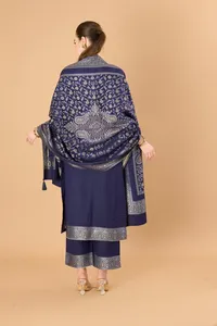 SAFAA Tissu non coupé en laine Acro tissée bleu marine avec étole/dupatta épaisse – Ensemble de vêtements d'hiver pour femme - Product Image 5