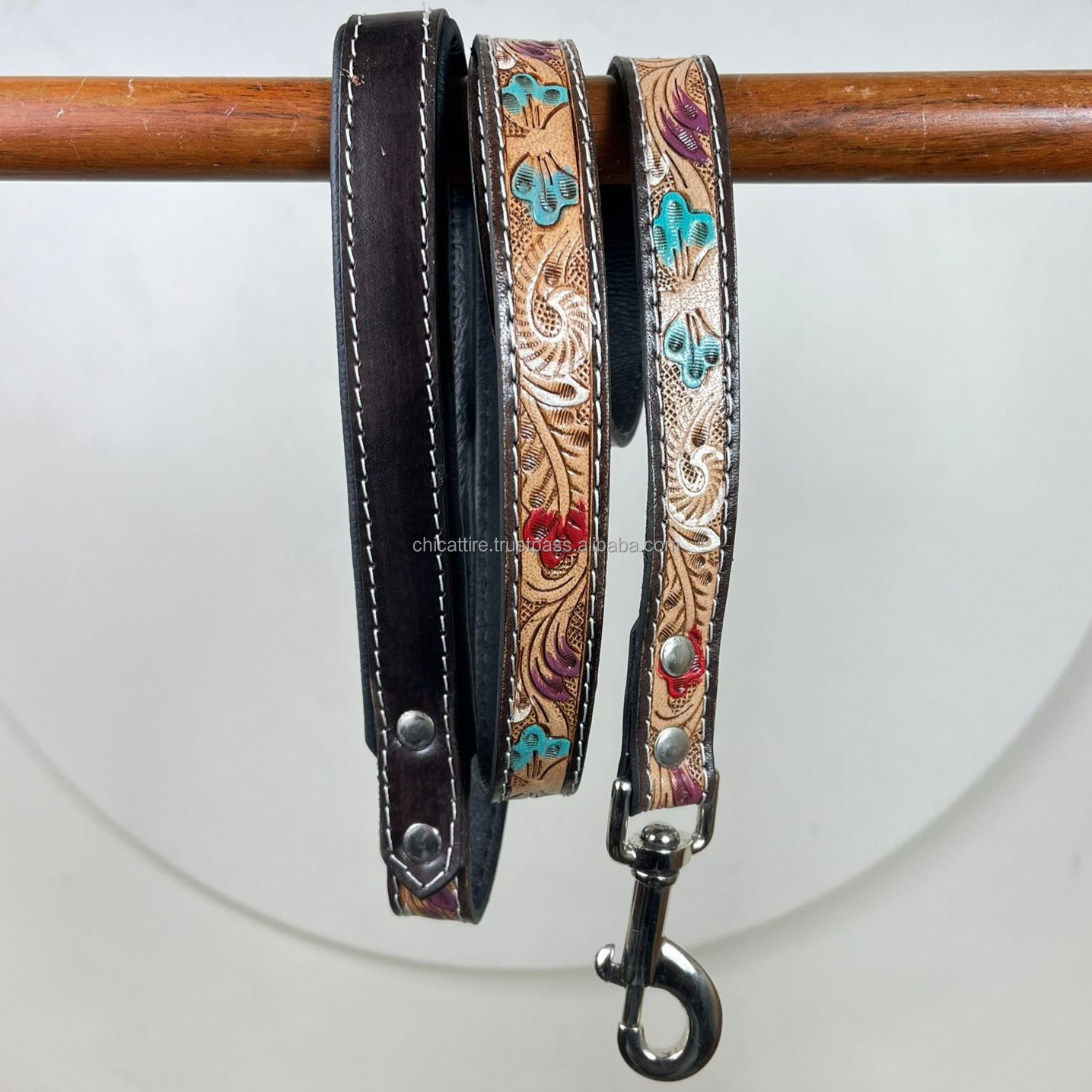 สีน้ำตาล