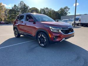 Vehículo Usado KIA Seltos SX AWD de Alta Calidad, Sin Accidentes, Mini Auto Económico para Adultos en Venta - Product Image 3