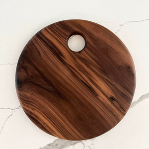 Planche à découper en bois d'acacia, design rond avec trou de suspension, épaisse et durable, idéale pour couper, servir et l'utilisation en cuisine - Product Image 1