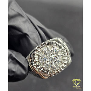 Anillo de lujo de plata de ley 925 con moissanita y diamantes, diseño de racimo redondo con centro brillante en capas para compradores mayoristas - Product Image 3