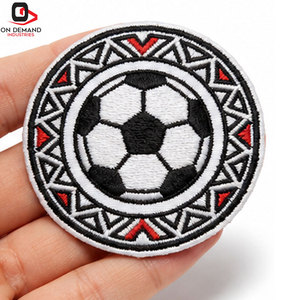 Écussons de club sportif personnalisés élégants, broderie 3D de précision, support en toile premium, fabrication durable à coudre pour événements - Product Image 5