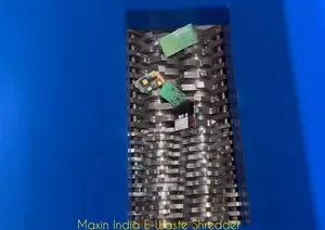 Trituradora de Desechos Electrónicos de Doble Eje con Capacidad de 750-1000 kg/h para Aplicaciones Industriales - Product Image 6