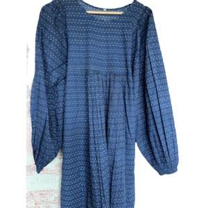 Vestido Maxi Estampado de Gasa 100% Algodón con Silueta Túnica y Cintura Imperio, Estilo Vintage, Elemento de Moda Orgullo y Prejuicio - Product Image 3