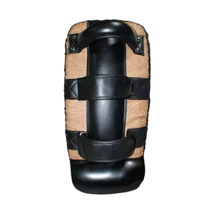 Bouclier de frappe incurvé en cuir véritable pour Muay Thai, personnalisable en couleur et taille, équipement d'entraînement d'arts martiaux - Product Image 2