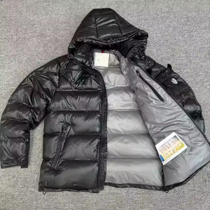 เสื้อโค้ทกันน้ำแบบมีฮู้ดสไตล์มองโกเลียสุดคลาสสิกระดับไฮเอนด์ สีดำ พร้อมซิป  บุด้วยขนเป็ดขาวหนานุ่ม อบอุ่น ระบายอากาศได้ดี  พร้อมเทคโนโลยี NFC ให้ความสบาย - Product Image 2