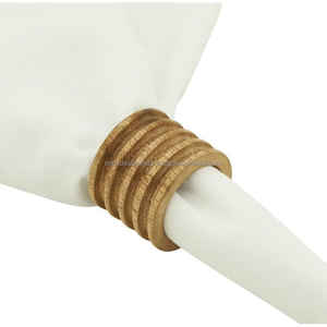 ที่ใส่แหวนผ้าเช็ดปากทำจากไม้ที่ไม่เหมือนใครทำด้วยมือรูปทรงกำไลโลโก้ออกแบบสร้างสรรค์ใหม่สำหรับตกแต่งโต๊ะ - Product Image 1