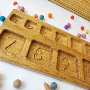 Plateau de rangement rectangulaire en bois sculpté avec 1 compartiment pour les jouets éducatifs des enfants, compatible lave-vaisselle, design moderne et luxueux - Product Image 5
