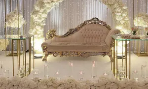 Scène de réception de mariage moderne à Calgary, décoration de scène de mariage de luxe, ensemble de canapés haut de gamme et panneaux de fond en fibre - Product Image 6