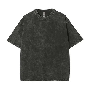 เสื้อยืดโอเวอร์ไซส์ทรงหลวมสไตล์วินเทจ ล้างสีแบบแอซิด พิมพ์ลายอนิเมะตามสั่ง ผ้าฝ้าย 100% ใส่สบายสำหรับผู้ชาย - Product Image 4
