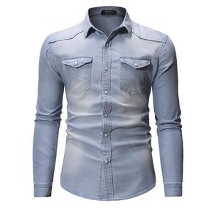 Camisas de hombre de algodón vaquero transpirable con logotipo personalizado industrial, manga larga, lavado azul, con botones. - Product Image 1